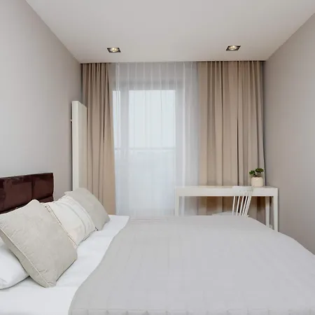 Daire Mokotow Luxury With Parking Air Conditioning By Renters Prestige Varşova