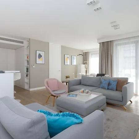 Mokotow Luxury With Parking Air Conditioning By Renters Prestige * Varşova