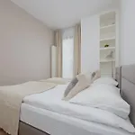 Mokotow Luxury With Parking Air Conditioning By Renters Prestige Apartment *